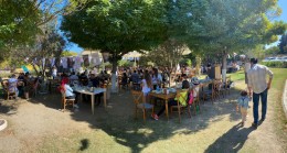 Urla Efor Spor’dan Bahane Restoran’da dayanışma kahvaltısı