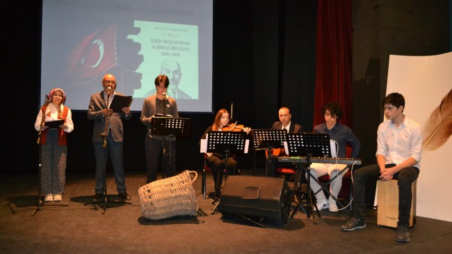 Urla’da 12 Mart İstiklal Marşı’nın Kabulü ve Mehmet Akif Ersoy’u anma töreni düzenlendi